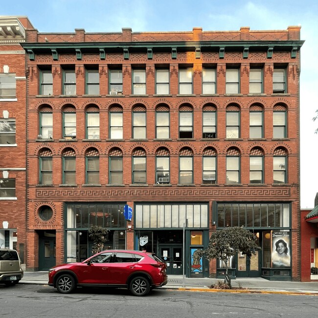 Photo - Eastern Hotel