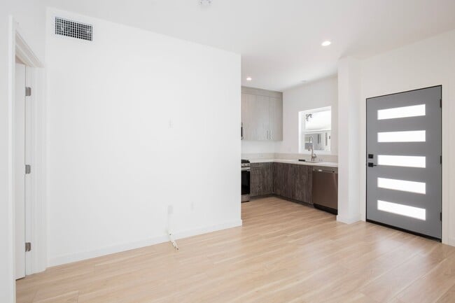 Photo - Modern Luxury Living in the Heart of Spaul...