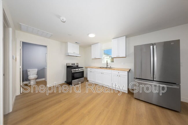 Building Photo - 7721 Janet Ave Unit #D