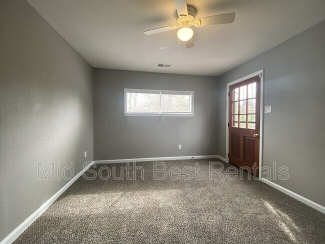 Photo - 1980 Benford St