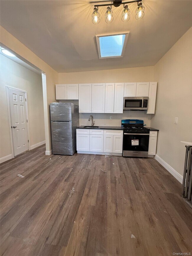 Photo - 60-81 70th Ave