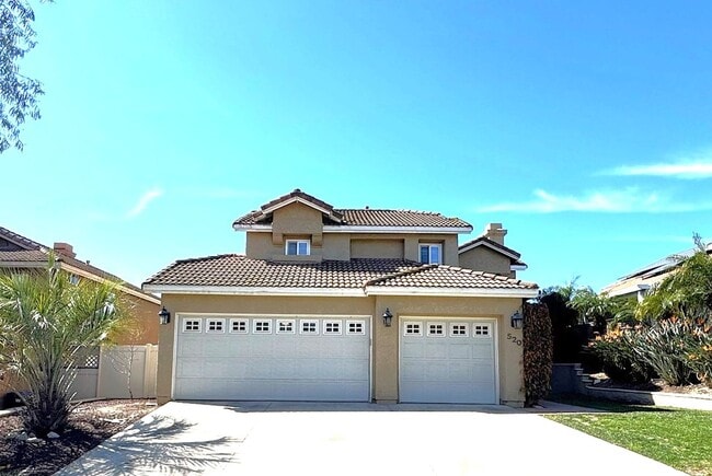 Building Photo - Beautiful 4-Bedroom Home for Lease in Corona with 3-Car Garage