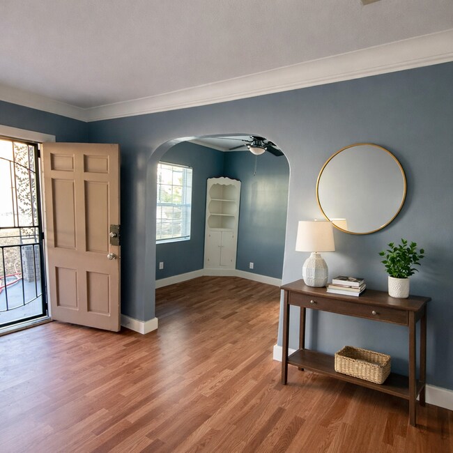 Photo - 293 W Waldorf Ave