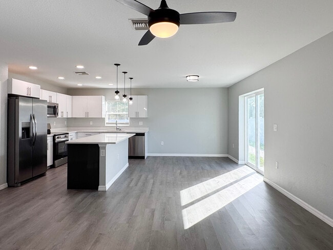 Photo - 6827 San Bruno Dr