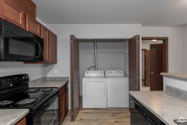 2BR, 2BA - 1,104SF