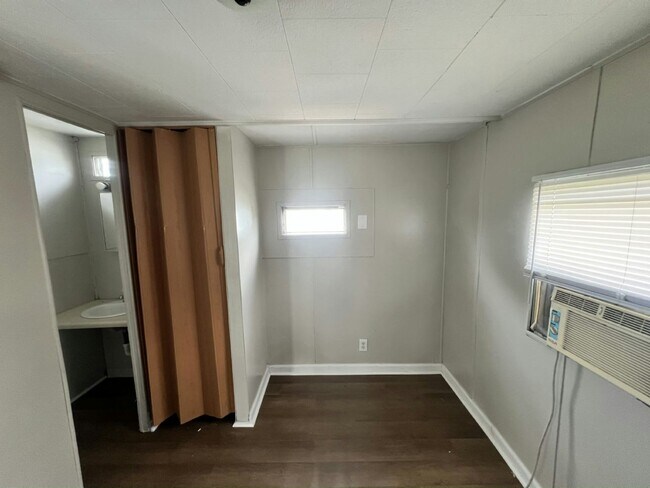 Photo - 2245 New Tampa Hwy