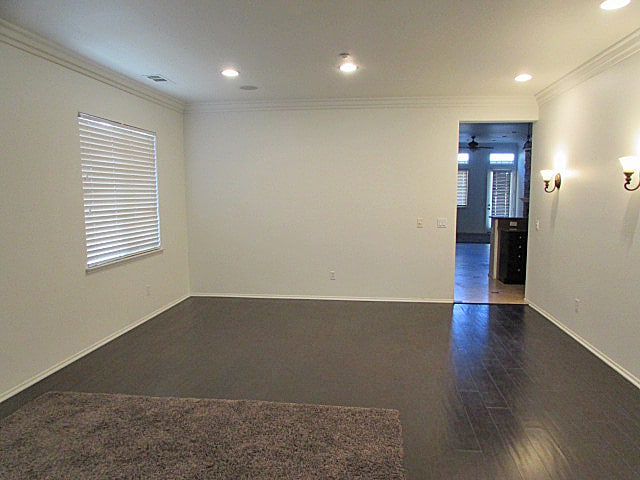 Photo - Warm and cozy 4 bedroom 2 bath home in bea...