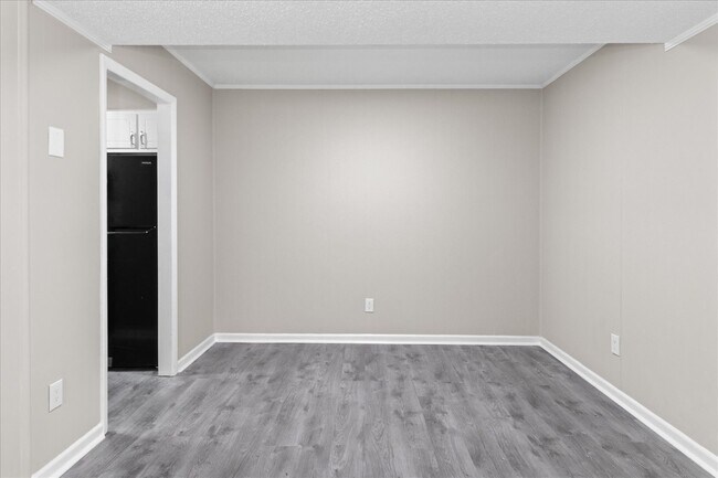 Photo - Chateau Apartments