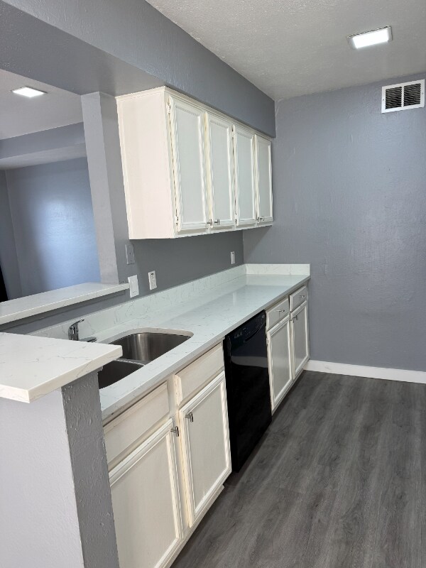 Photo - 5414 Lakeview Pkwy