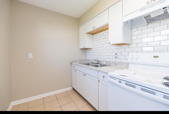 Photo - 431 Garden City Dr