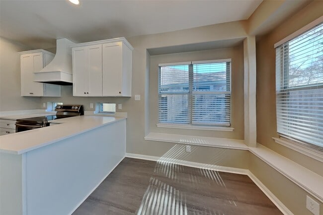 Photo - 2610 Hilldale Park Ln