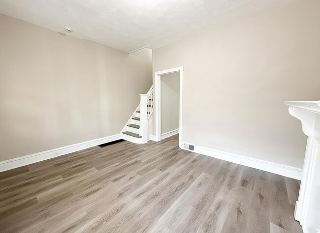 Photo - 1420 N Conestoga St