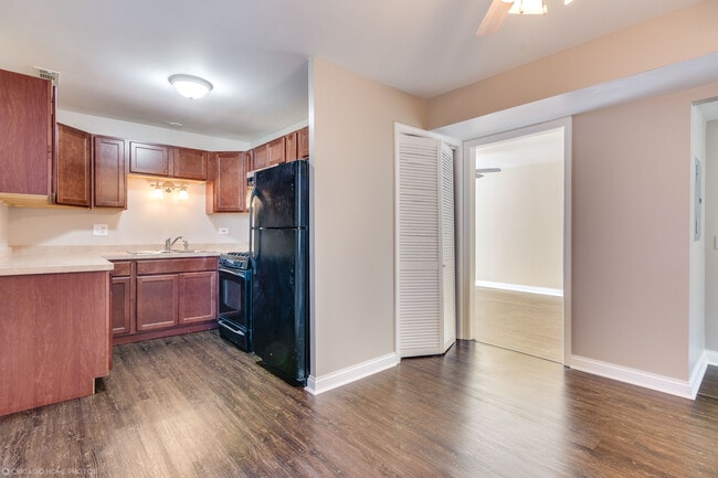 Photo - 8237 S Drexel Ave