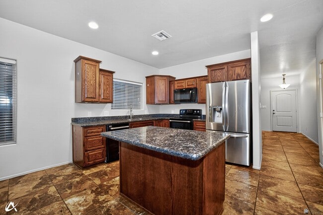 Photo - 2523 S 41st Ave