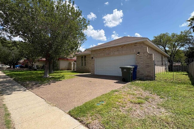 Photo - 1603 Sherwood Dr