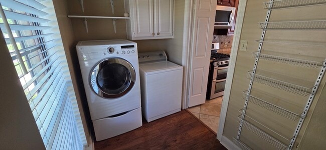 Photo - 1323 Falling Leaf Ln