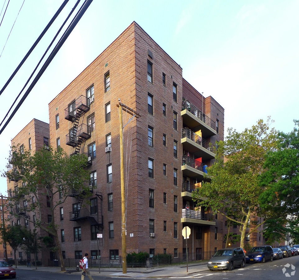 Photo - 2211 New Haven Ave Apartments