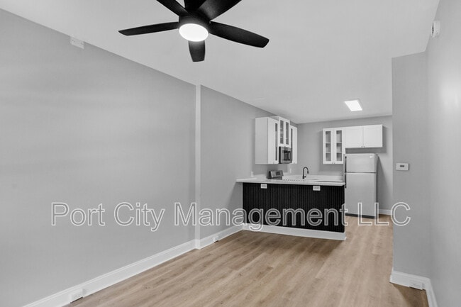 Photo - 1416 N Milton Ave