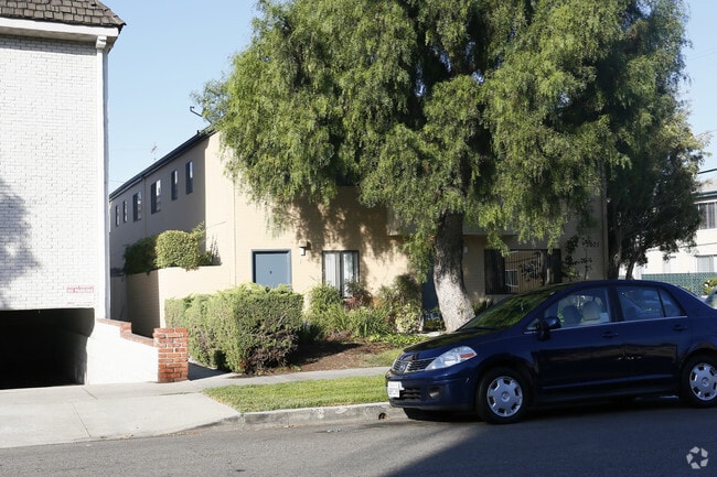 Photo - 3601 Jasmine Ave