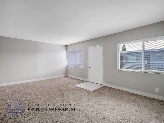 Photo - 6221 Cherry Ave
