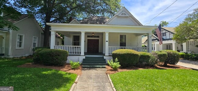 Photo - 712 Stonewall St