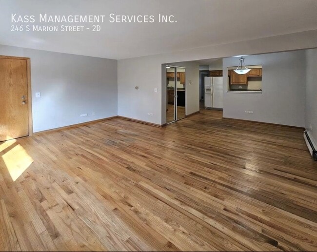 Photo - 246 S Marion St Unidad 2D