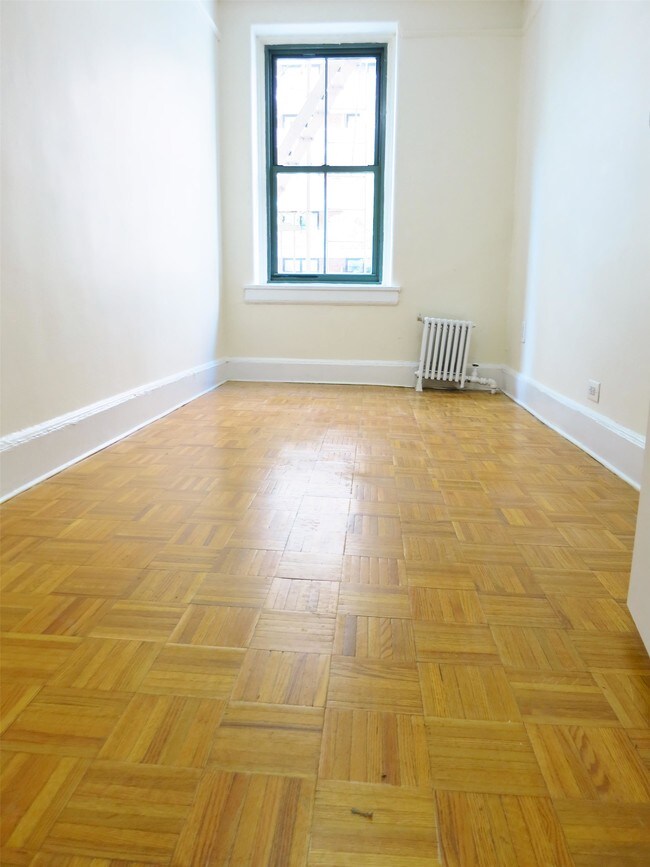 Photo - 154 E 79th St Unit 2D