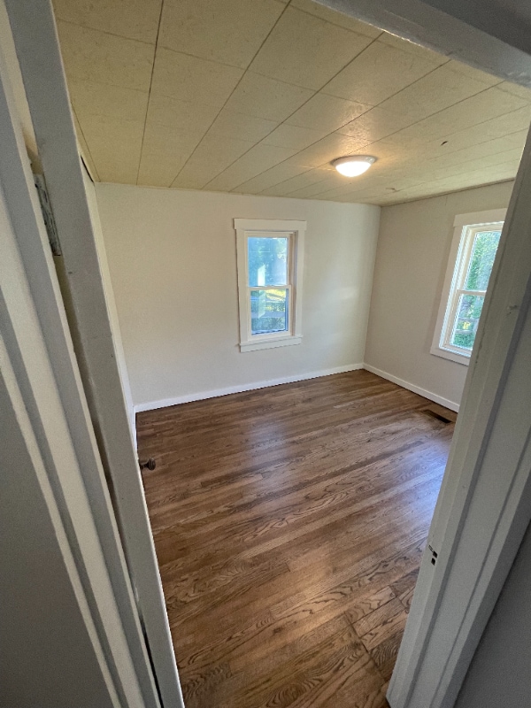 Photo - 1315 W Commerce St