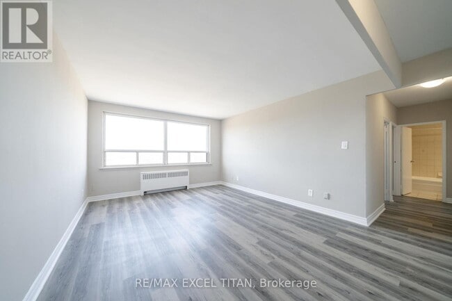 Photo - 468 Ottawa St N Unité 623B