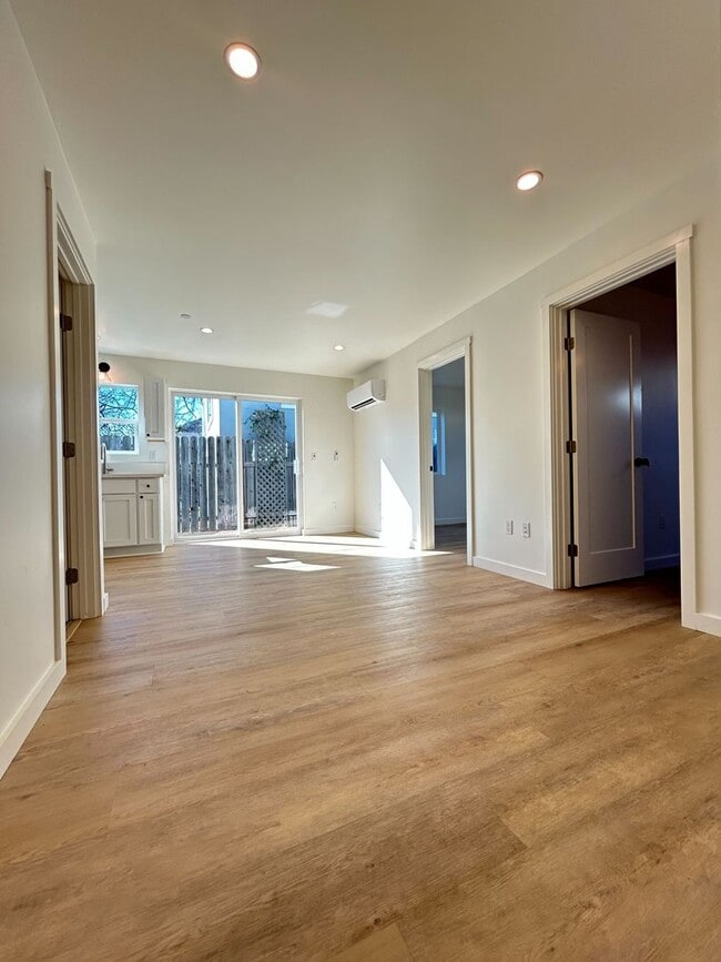 Photo - Now Leasing for the 2026-2027 School Year:... Unidad 387 Lemon Street