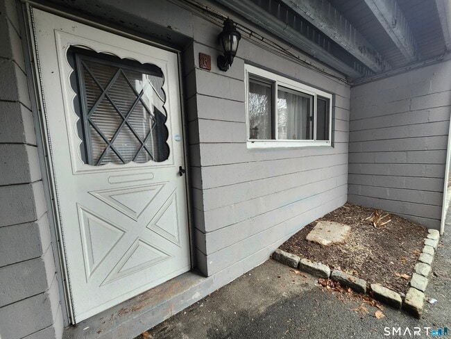 Building Photo - 4 Union Ave Unit 8