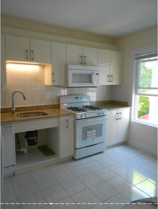 Building Photo - 63 Fairbanks St Unit 2 Rental