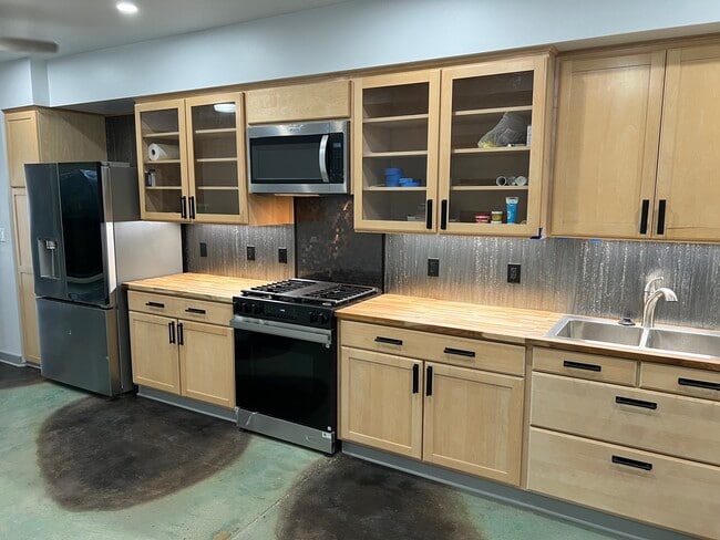 Photo - 3136 Hermina St