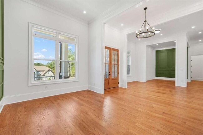 Photo - 1525 Tapestry Ridge SE