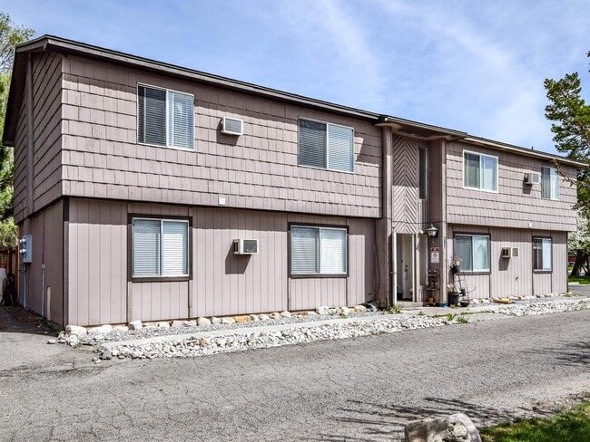 Building Photo - 257 W 600 N Unit A - 3