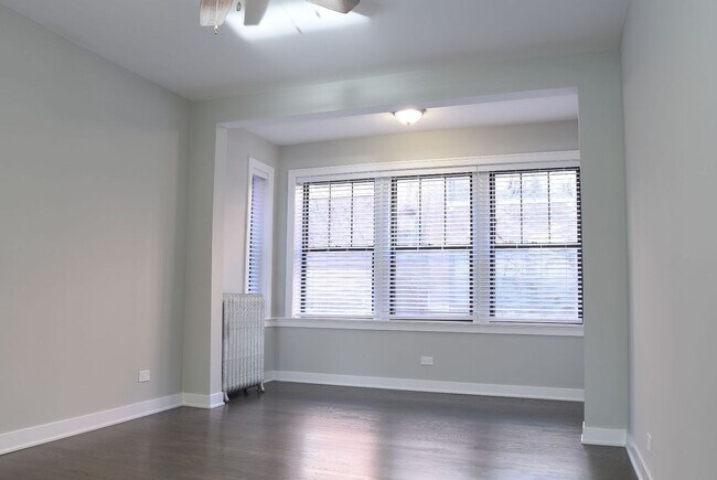 2623 W Berwyn Ave Unit 2
