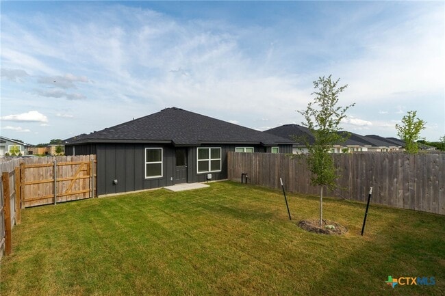 Photo - 911 Cherry Laurel Ln