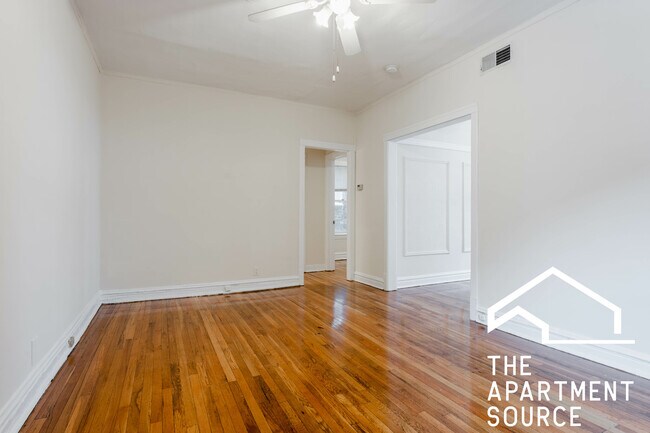 Photo - 3522 N Broadway St Unidad 2W