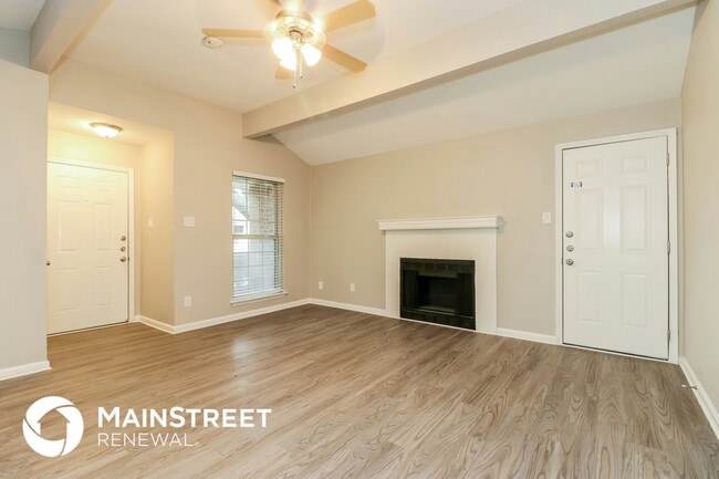 Photo - 331 Angelina Dr