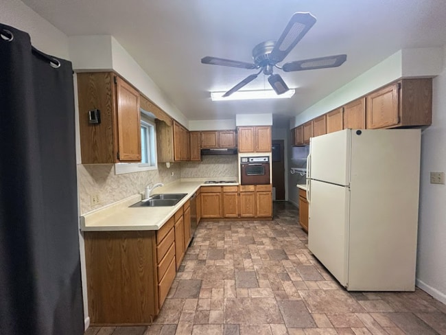 Photo - 1857 9th Ave E