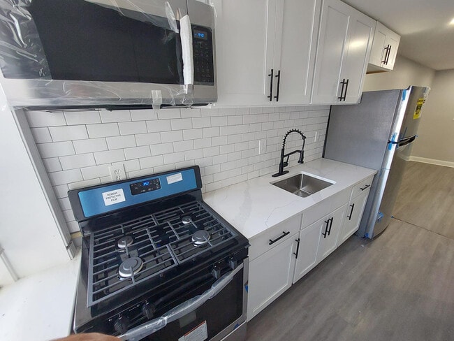 32 S Wycombe Ave
