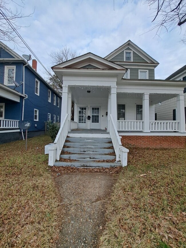 Building Photo - 1321 Chesapeake Ave Unit B