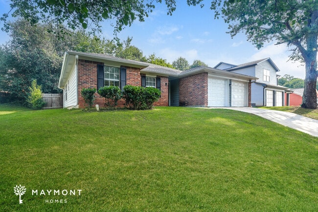 Photo - 1901 Corners Cir