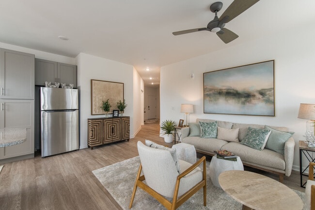 Commonwealth Apartments