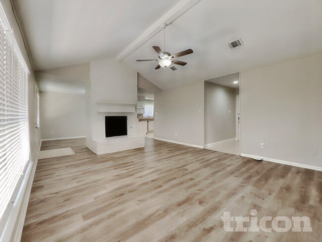 Photo - 14218 Overbrook Ln