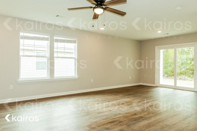 Photo - 126 Cottage Grove Rd