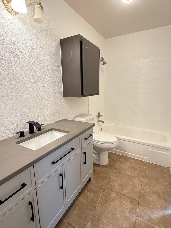Photo - 260 El Dorado Blvd Unidad 1611
