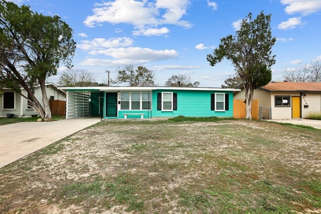 Photo - 115 Harcourt Ave