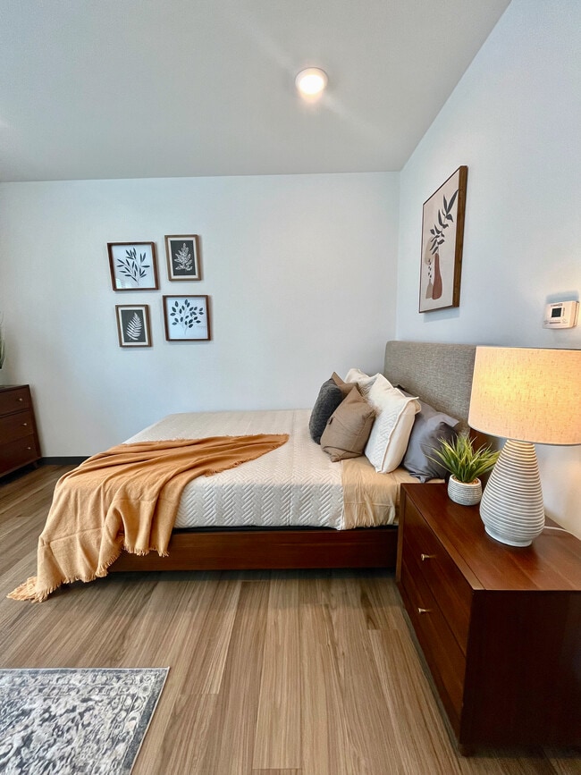 The Traveler Apartments