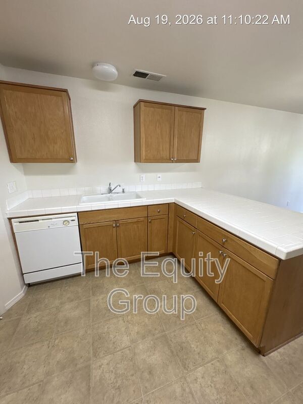 Photo - 4223 W Walnut Ave Unit 4223 D